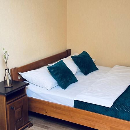 Etna Hotel Lviv Kültér fotó