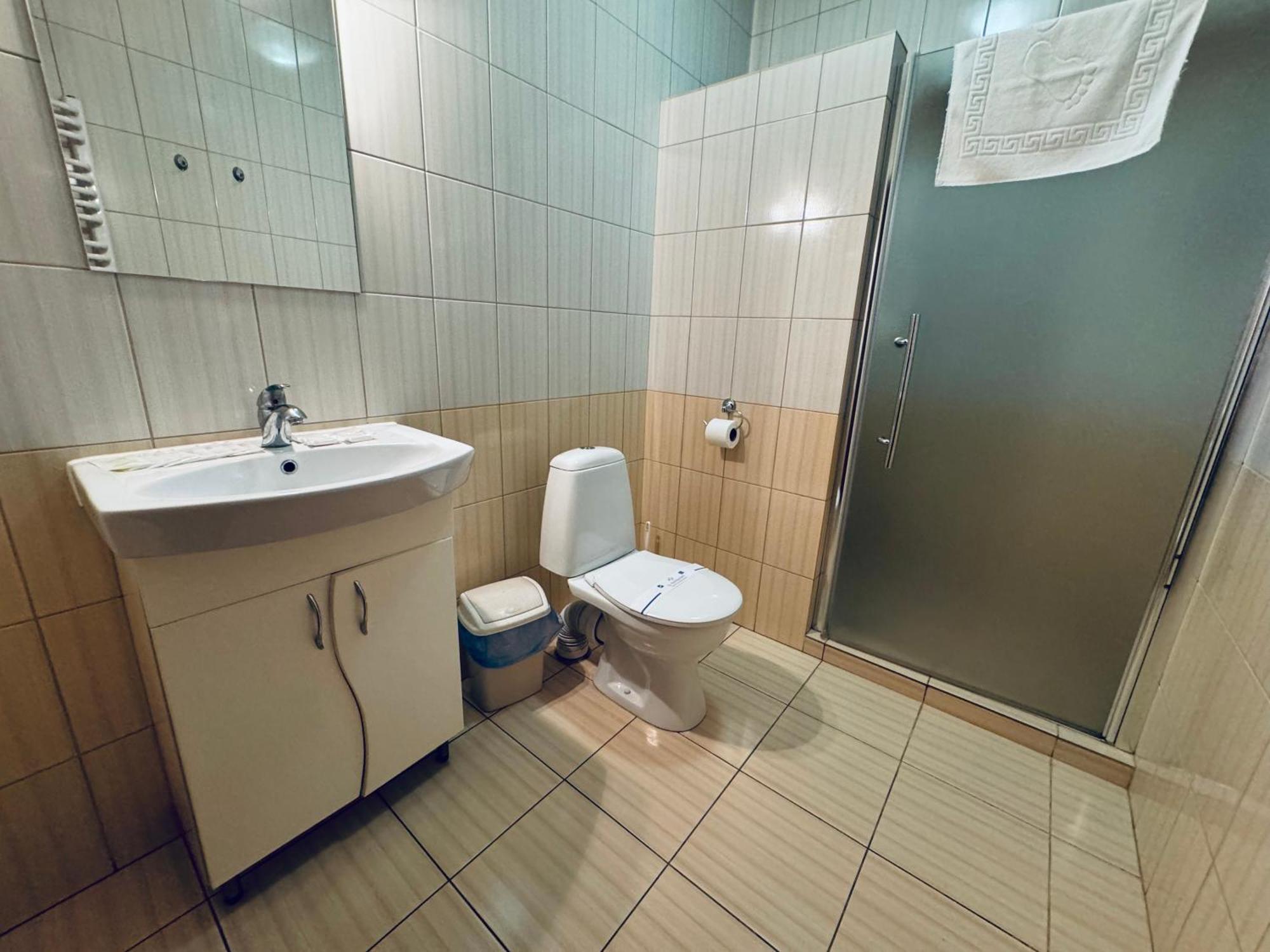 Etna Hotel Lviv Kültér fotó