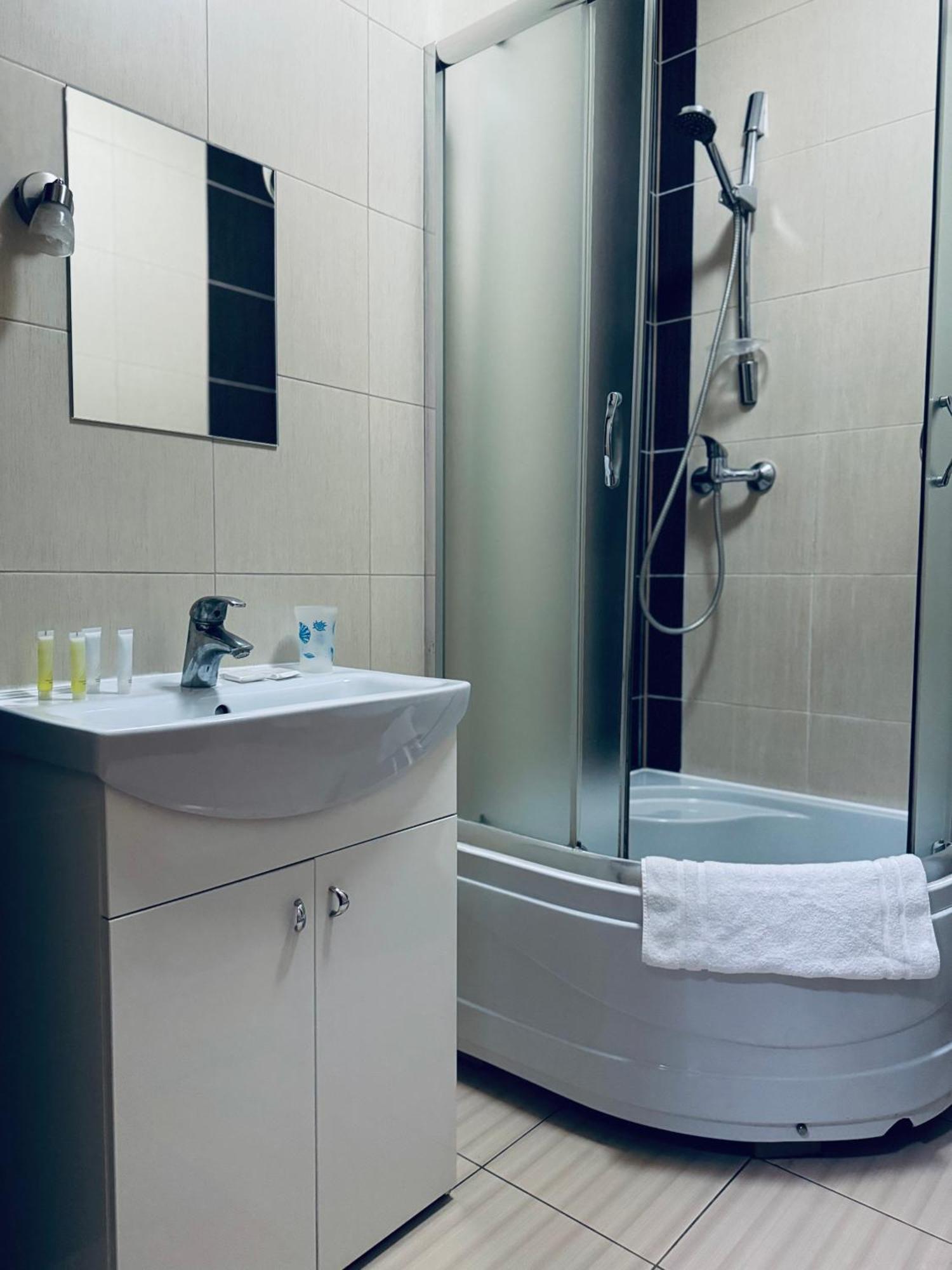 Etna Hotel Lviv Kültér fotó